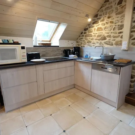 Le Logis De Mordreuc Apartment Pleudihen-sur-Rance Exterior photo